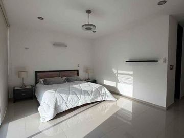 🏡 CASA EN RENTA EN PRIVADA RESIDENCIAL ALTABRISA | TOTALMENTE AMUEBLADA Y EQUIPADA, ZONA NORTE . CON FÁCIL ACCESO A PERIFÉRICO.