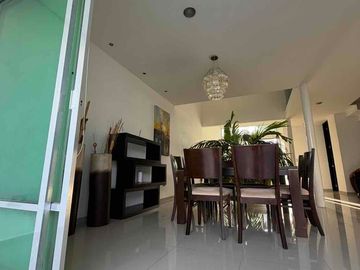 🏡 CASA EN RENTA EN PRIVADA RESIDENCIAL ALTABRISA | TOTALMENTE AMUEBLADA Y EQUIPADA, ZONA NORTE . CON FÁCIL ACCESO A PERIFÉRICO.