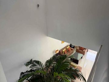 🏡 CASA EN RENTA EN PRIVADA RESIDENCIAL ALTABRISA | TOTALMENTE AMUEBLADA Y EQUIPADA, ZONA NORTE . CON FÁCIL ACCESO A PERIFÉRICO.