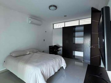 🏡 CASA EN RENTA EN PRIVADA RESIDENCIAL ALTABRISA | TOTALMENTE AMUEBLADA Y EQUIPADA, ZONA NORTE . CON FÁCIL ACCESO A PERIFÉRICO.