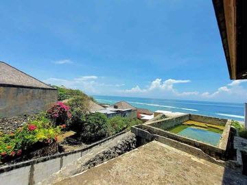 Dijual lahan bonus bangunan dgn view full laut lokasi dekat dengan ampurva Nusa dua Bali.