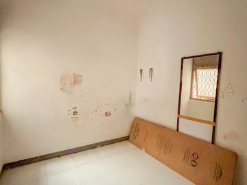 Rumah di kompleks taman baru dekat mall epicentrum