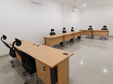 READY PRIVATE OFFICE