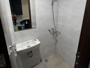 DISEWAKAN APARTERMEN PASIFIC GARDEN, TIPE STUDIO FUL FURNISHED, ALAM SUTRA