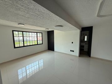 Oficinas en Renta en Lomas de Providencia Todo Incluido Desde $8,000.00/ Turin 2892