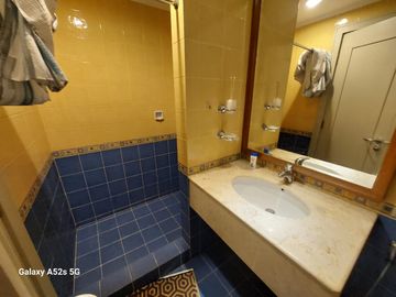 Dijual/Disewa APARTEMEN PANTAI MUTIARA TOWER ENGGANO