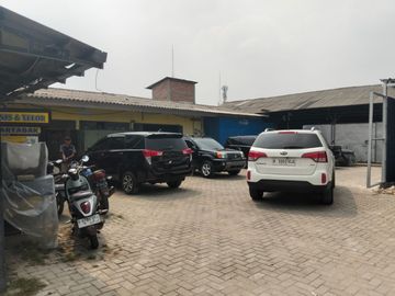 Tanah dan Bangunan Luas Pinggir Jalan Ramai Lokasi Strategis Hitung Tanah di Ciledug Tangerang
