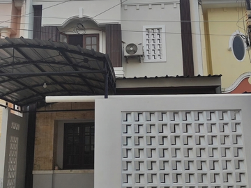 Rumah baru renovasi di jual / sewa di Raffless Hills 5 menit ke LRT harjamukti