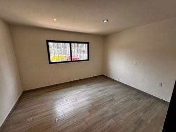 Departamento tipo Loft en Renta, Calle Quetzalcóatl, Col. Jardines del Sol en Zapopan, Jalisco, México.