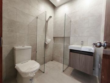 For Sale Modern 3 Storey Townhouse in Culiat, Q.C. KSA
