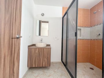CASA EN RENTA EN LUCENDI RESIDENCIAL UBICADO 3 MINUTOS DE PLAZA SAN DIEGO