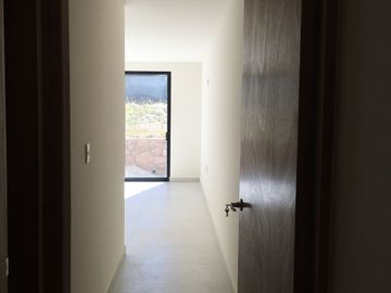 VENDO HERMOSA CASA EN EXCLUSIVO FRACC. VISTA ANTIGUA SAN MIGUEL