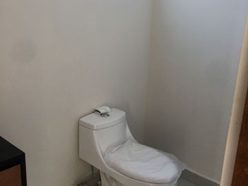VENDO HERMOSA CASA EN EXCLUSIVO FRACC. VISTA ANTIGUA SAN MIGUEL