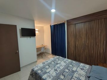 Casa en RENTA AMUEBLADA , Residencial Murano, Blvd. La Herradura, Zona SUR León, Gto.