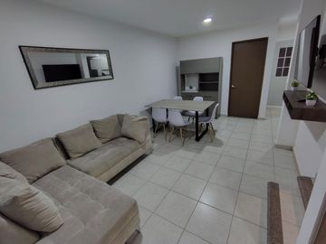 Casa en RENTA AMUEBLADA , Residencial Murano, Blvd. La Herradura, Zona SUR León, Gto.