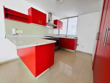 SE RENTA CASA EN LOMAS TERCERA SECCIÓN