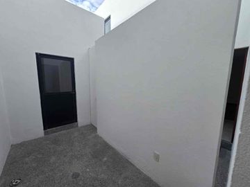 SE RENTA CASA EN VILLAMAGNA