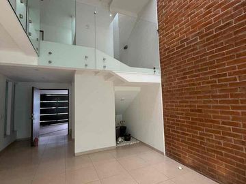 SE RENTA CASA EN VILLAMAGNA