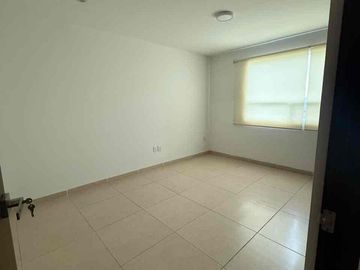 SE RENTA CASA EN VILLAMAGNA
