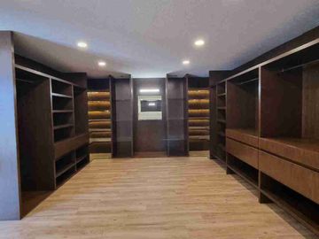CASA EN VENTA EN ESQUINA EN LOMAS DE ANGELOPOLIS, PUEBLA