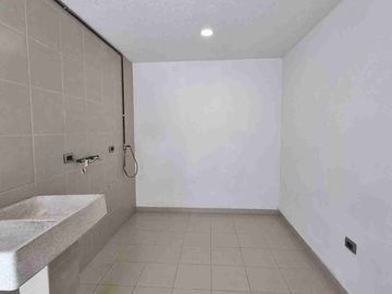 CASA EN VENTA EN ESQUINA EN LOMAS DE ANGELOPOLIS, PUEBLA
