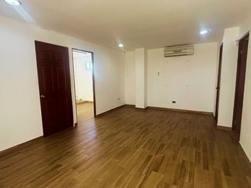 Local Comercial en renta en San Pedro Garza Garcia, Ave. Vasconcelos, Col. Mirasierra