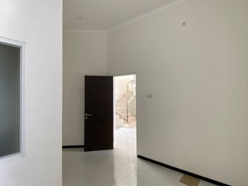 Dijual Murah Rumah Bagus dalam Perumahan di Karangploso Malang