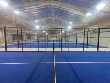 Sewa Ruang Usaha dalam Lapangan Padel di Dekat Taman Kopo Indah
