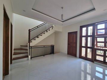 Dijual Cepat Rumah di Villa Bintaro Indah
