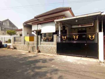 Rumah Siap Huni Dalam Perumahan Di Maguwoharjo Dekat Jogjabay, SD Model, Kampus SADHAR