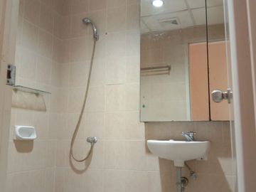 dijual apartemen mediteraniagarden residences 1 type 3 BR kondisi furnished