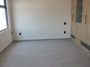 Casa en venta en Terrasoles con roof garden. Cerca del Aeropuerto