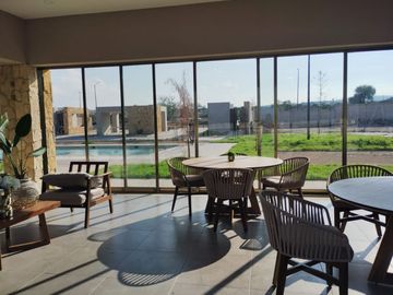 Casa en venta en Terrasoles con roof garden. Cerca del Aeropuerto