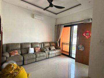 Dijual Rumah Muara Karang, Bangun Baru, 3,5 Lantai, Modern Design, Semi Full Furnished, Ready To Move In, LT 120, LB 360, Rooftop, Rp5,5 M Nego