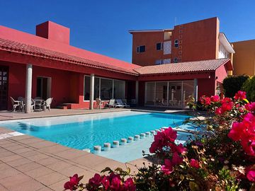 Departamento amueblado en RENTA - Milenio III, con jardín privado
