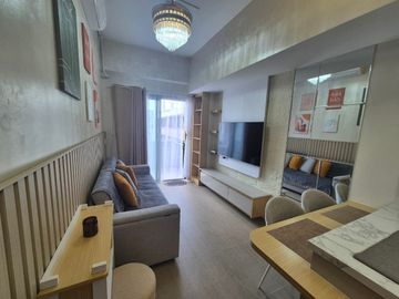 Fully Furnished 1 Bedroom Unit at BE Residences with WIFI and TV