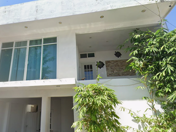 HERMOSA PROPIEDAD EN VENTA -RECUPERACION BANCARIA- EN CIUDAD DEL CARMEN ,CAMPECHE $728,000 MXN.