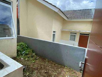 Jual Murah Rmh OVER KREDIT 29JT dkt Kampus IPB di Geriya Selaras Ciampea