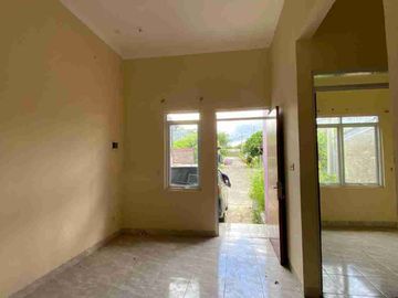 Jual Murah Rmh OVER KREDIT 29JT dkt Kampus IPB di Geriya Selaras Ciampea
