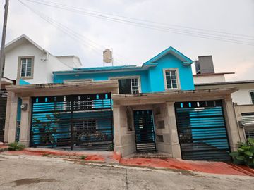 VENTA CASA EN LOMAS VERDES SEXTA NAUCALPAN EM