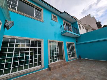 VENTA CASA EN LOMAS VERDES SEXTA NAUCALPAN EM