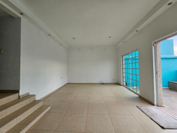 VENTA CASA EN LOMAS VERDES SEXTA NAUCALPAN EM
