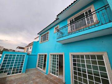 VENTA CASA EN LOMAS VERDES SEXTA NAUCALPAN EM