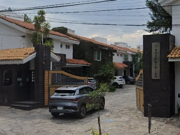 Excelente Casa de Remate Bancario en Cd Granja, Zapopan Jalisco