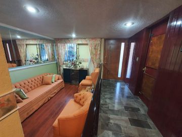 Venta de Casa Residencial en el Fracc. El Mirador