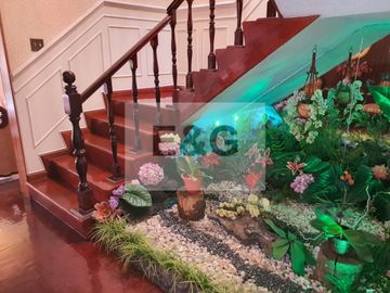 Venta de Casa Residencial en el Fracc. El Mirador