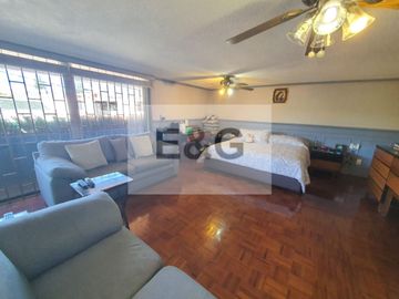 Venta de Casa Residencial en el Fracc. El Mirador