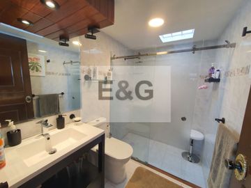 Venta de Casa Residencial en el Fracc. El Mirador
