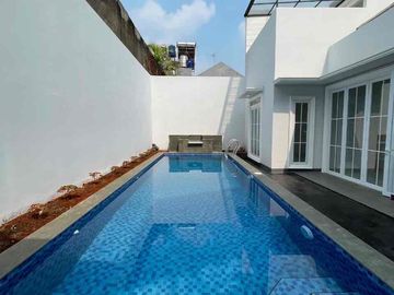 BRAND NEW AMERICAN CLASSİC HOUSE LEBAK BULUS JAKARTA SELATAN