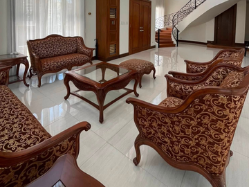 Semi Furnished 5BR House and Lot For Sale/Rent in Ayala Alabang